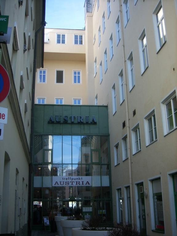 Garconniere Im Ehemaligen Hotel Austria グムンデン エクステリア 写真