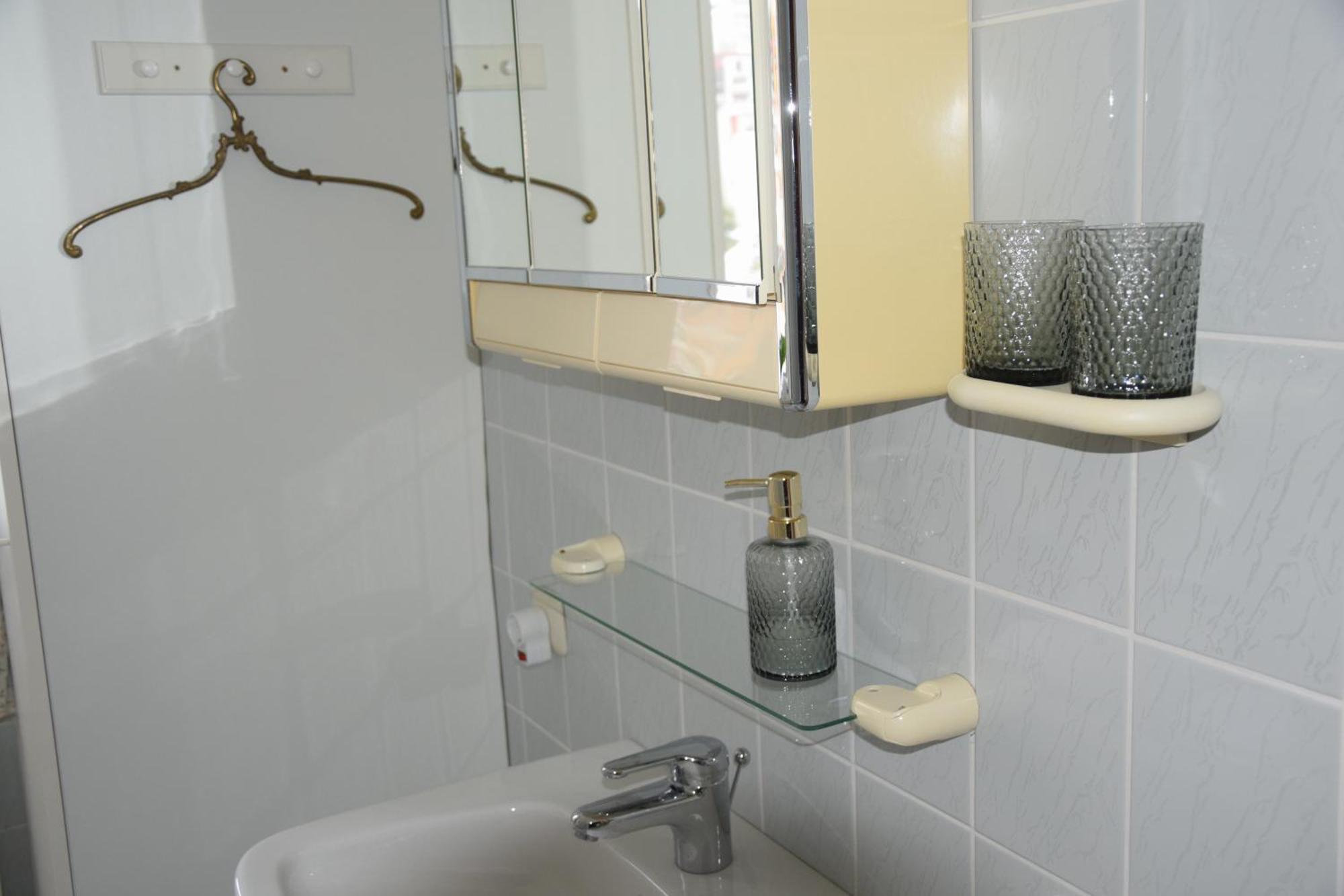 Garconniere Im Ehemaligen Hotel Austria グムンデン エクステリア 写真